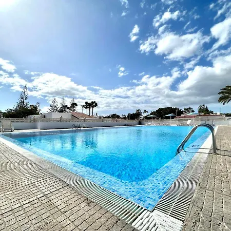 Apartamento Con Piscina, Wifi, A 750 M De La Playa En Tenerife Sur