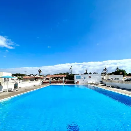 Apartamento Con Piscina, Wifi, A 750 M De La Playa En Tenerife Sur